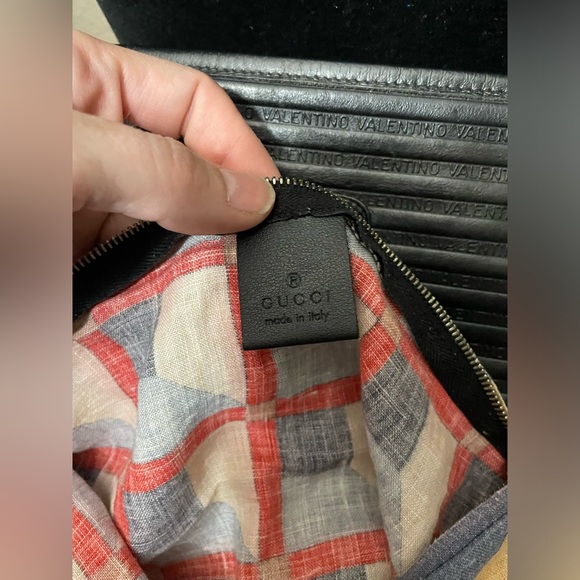 💛GUC Authentic Gucci Shimmer Gold Messenger& A Linen Pouch - Picture 13 of 16